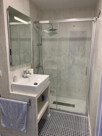 Mana Apartment Мадрид Екстериор снимка
